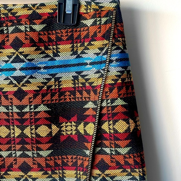 Forever 21 tribal pattern mini skirt - Picture 5 of 11